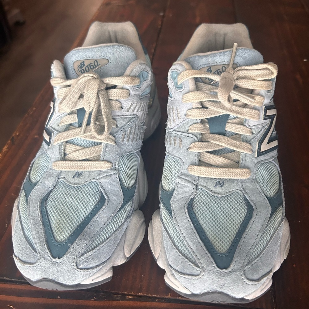 New Balance Sneakers woman’s 7.5